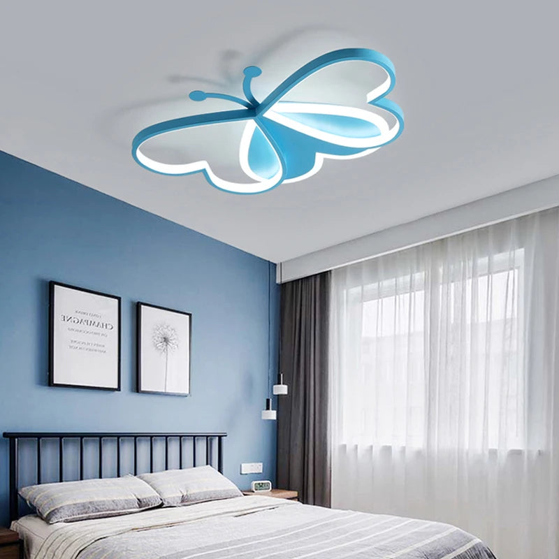 Kinder-Deckenleuchte Schmetterling – LED Lampe in Rosa
