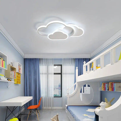 Wolken-Deckenleuchte für Kinderzimmer