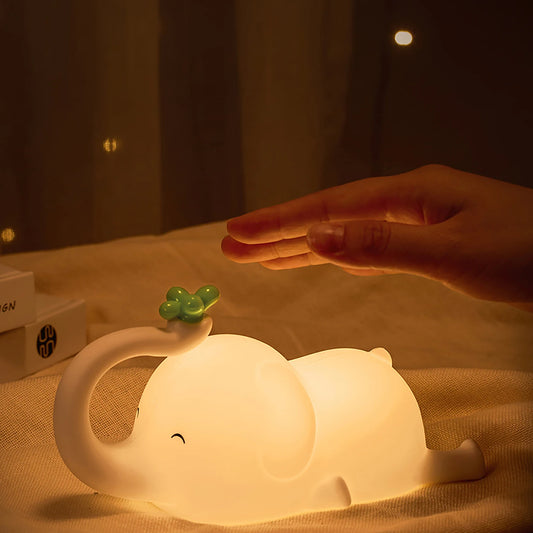 Süßes Elefant Nachtlicht